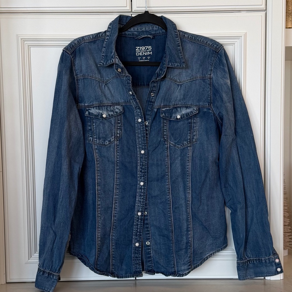 👖 Zara Z1975 Denim Shirt – Snap Front – Size XL – Excellent Condition